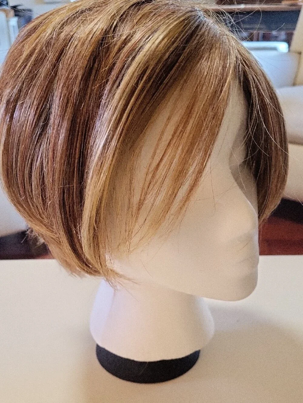 RACHEL WELCH Women's Short Layered Synthetic Wig - Light Brown
